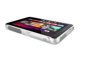 Beamer mit integriertem Tablet: ZTE SPro Plus