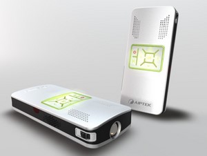 Mini-Beamer: Aiptek Pocket Cinema V 10