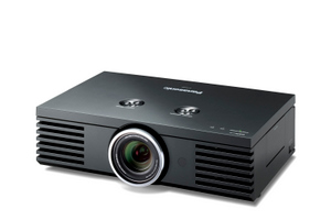 Neue Generation: Panasonic PT-AE4000 Heimkino Beamer