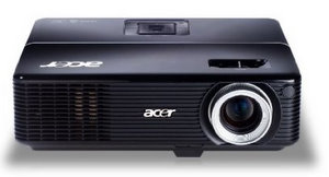 Business oder Heimkino? Der Acer P1303 Beamer