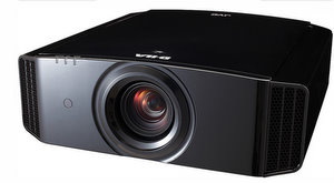 High End dreidimensional: JVC DLA X3 Full HD 3D Heimkino Beamer