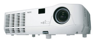 3D XGA bei Lidl: Nec NP210 Business Beamer