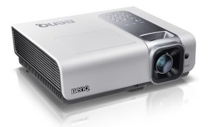 Günstig: BenQ W1000+ Full HD Heimkino Beamer