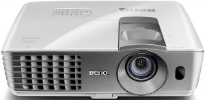 Benq bringt Beamer mit HDMI-Empfänger W1070+W auf den Markt